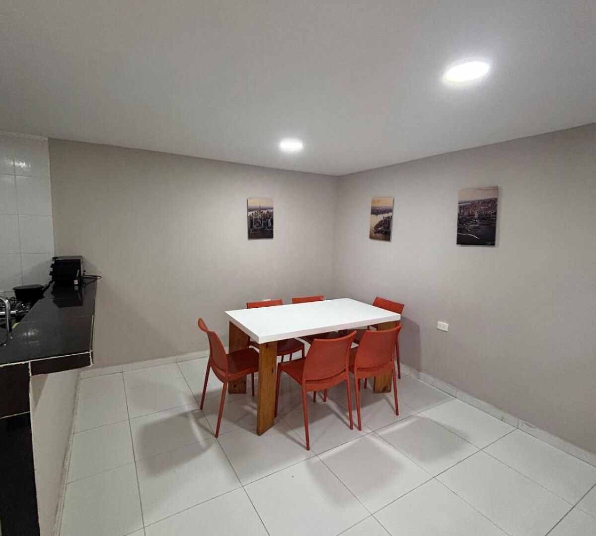 Wonderful Trinity House In Crespo. Сasa de vacaciones