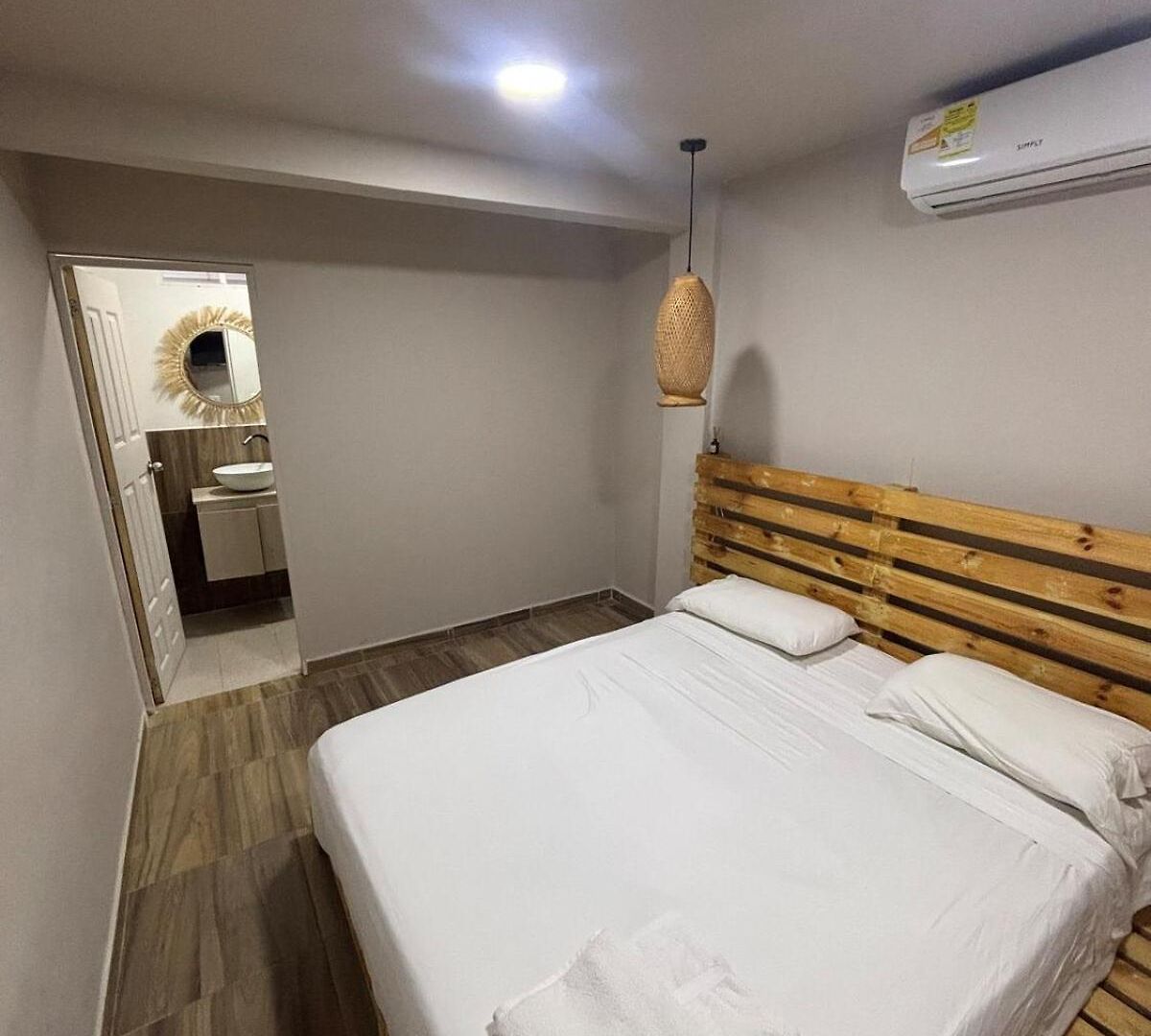 Wonderful Trinity House In Crespo. * Cartagena
