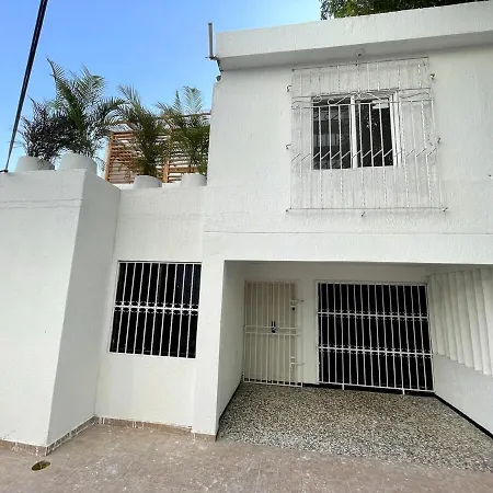 Wonderful Trinity House In Crespo. Holiday home Cartagena