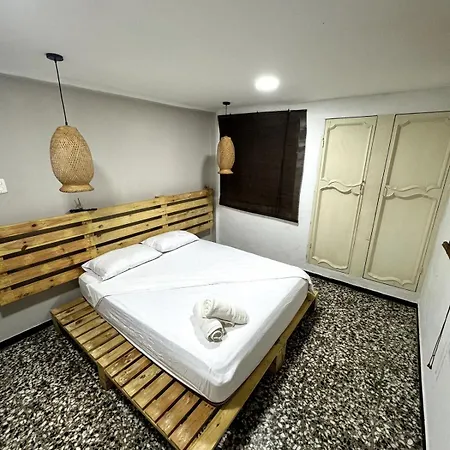 Wonderful Trinity House In Crespo. Сasa de vacaciones Cartagena