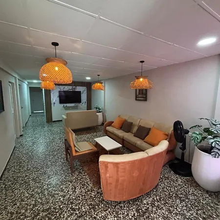 Wonderful Trinity House In Crespo.