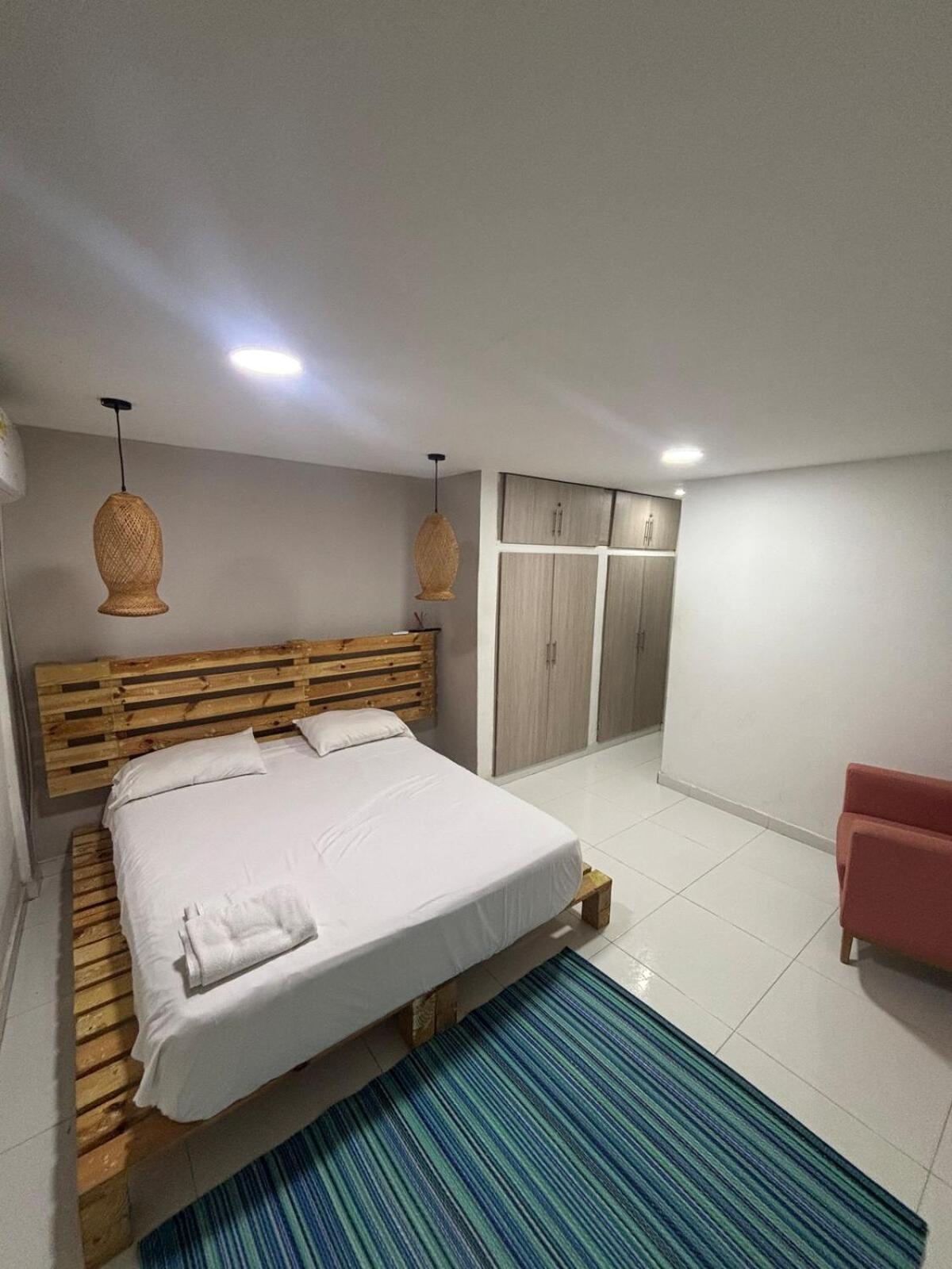 Сasa de vacaciones Wonderful Trinity House In Crespo. Cartagena